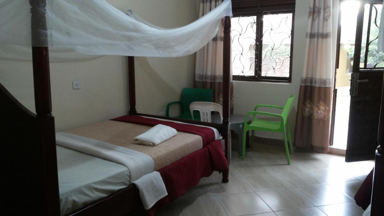 Kalalo Cottage Inn Pakwach Esterno foto